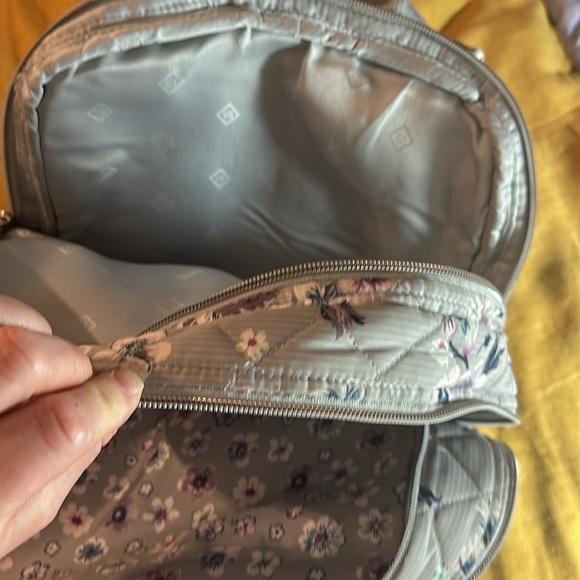 Vera Bradley Backpack - Picture 4 of 7